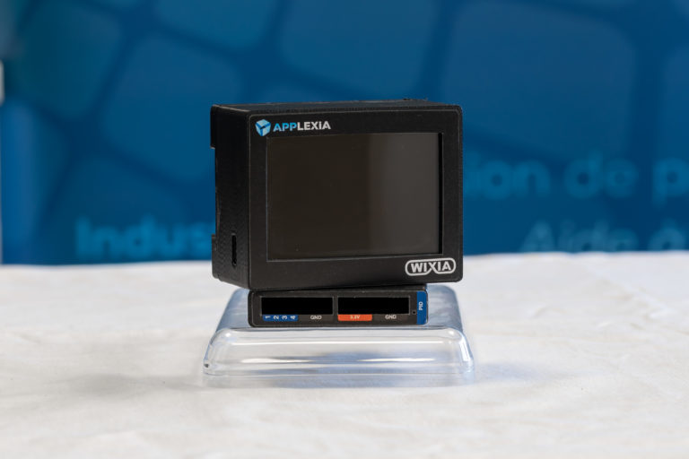 WIXIA CONTROLER